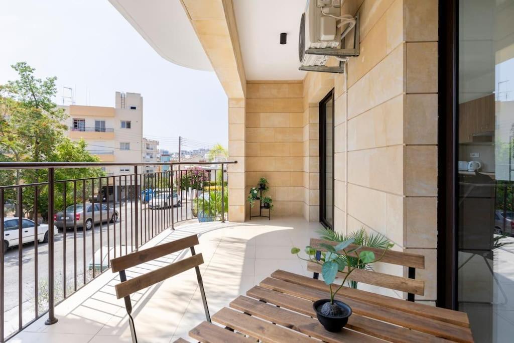 Epicurian Residence Nicosia Exteriör bild
